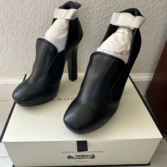PRICE DROP NWT $80 Leon Max | Black Vested Leather Pump - sz 8.5 - Picture 2 of 5